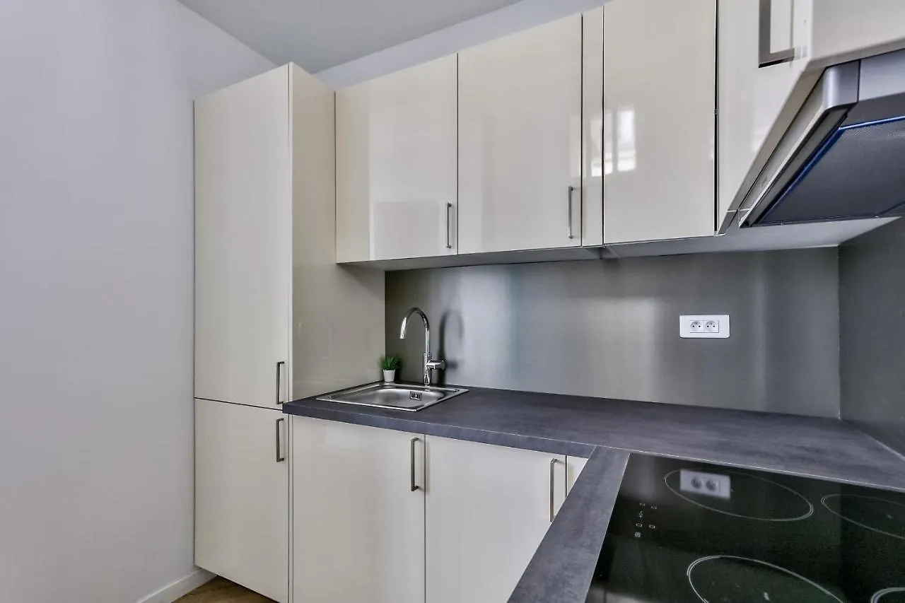 Apartment In Front Of Gare De Lyon Next To Bastille Paris